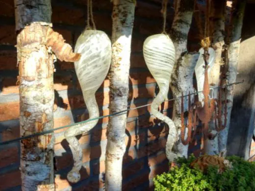 Glasskulptur (15 Stück) in weiß transluzent / GOCCE di Vetro