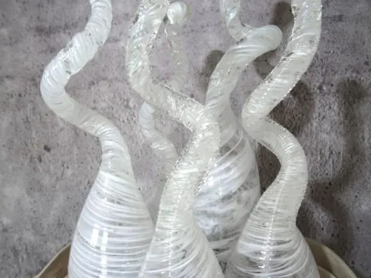 Glasskulptur (5 Stück) in weiß transluzent / GOCCE di Vetro