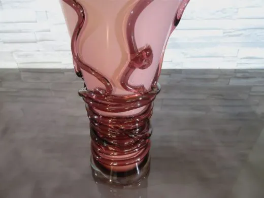 Glasvase in purpur/ PETALI di Rosa in Vetro