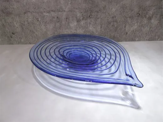 Glasschale in blau/ GUSCIO di SERPENTE