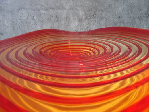 Glasschale in rot/ GUSCIO di SERPENTE