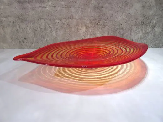 Glasschale in rot/ GUSCIO di SERPENTE