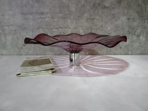 Wandteller in purpur/ FOGLIA di Vetro