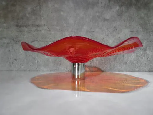 Wandteller in rot/ FOGLIA di Vetro