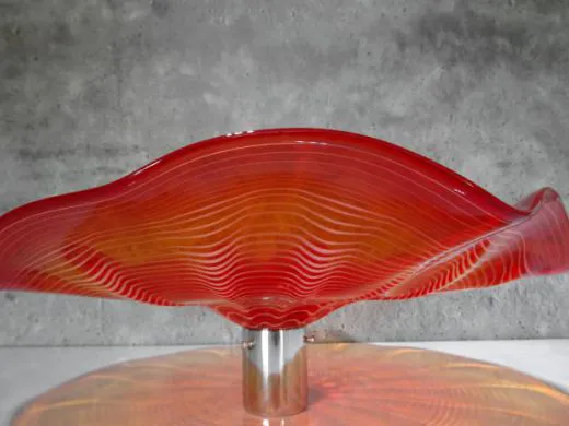 Wandteller in rot/ FOGLIA di Vetro