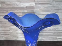 Glasvase in blau/ PETALI di Rosa in Vetro