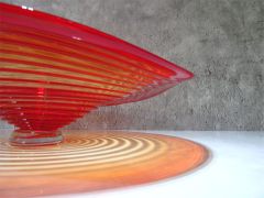 Glasschale in rot/ GUSCIO di SERPENTE