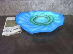 Glasteller in blau/ TROTTOLLA di Vetro